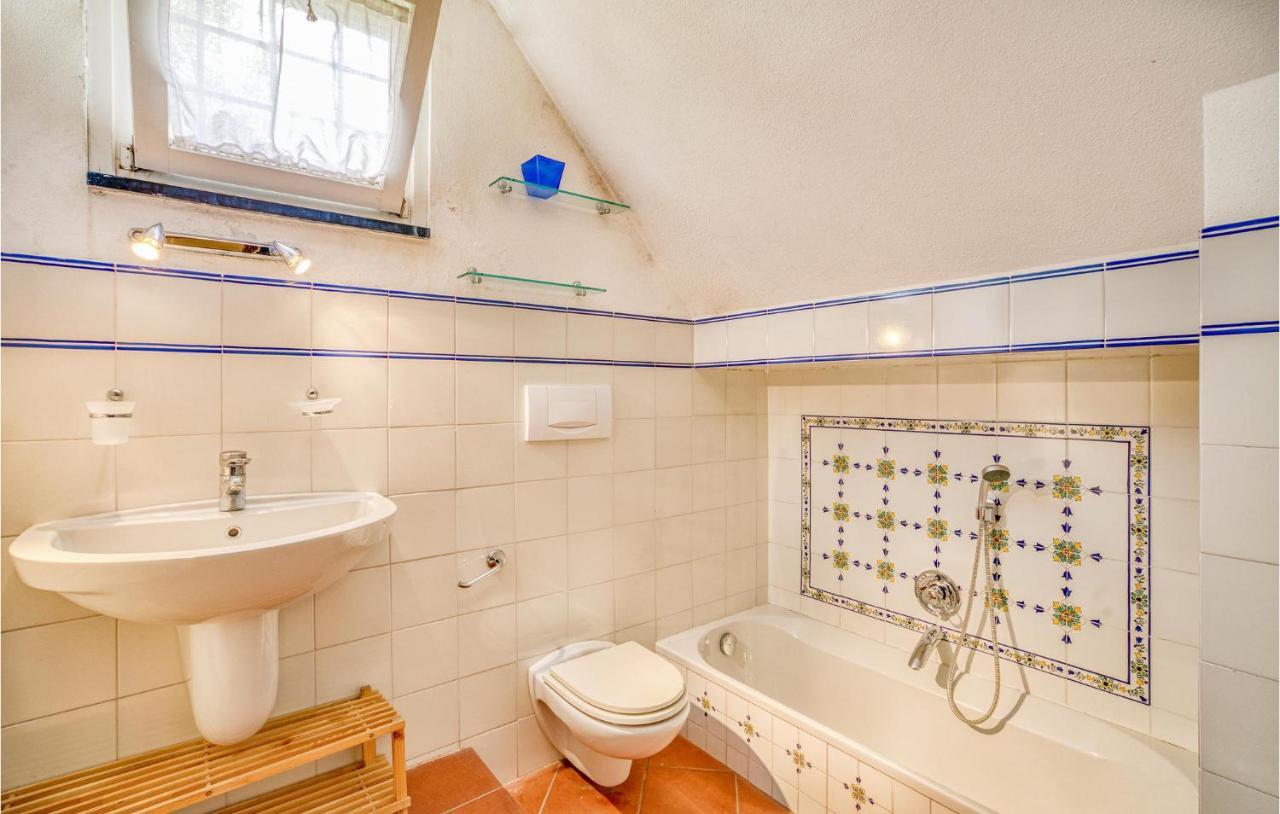 Awesome Home In Moneglia With Kitchen Kültér fotó